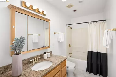 2614 Warring St #9, Berkeley, CA 94704 - Photo 20