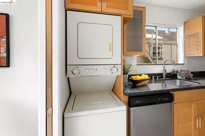 2614 Warring St #9, Berkeley, CA 94704 - Photo 10