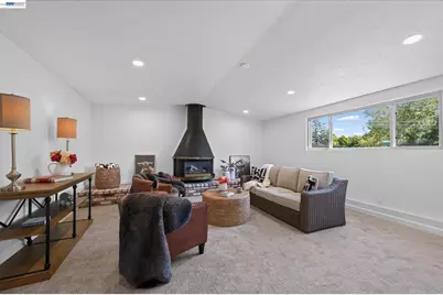 1787 Roxbury Dr, Concord, CA 94519 - Photo 20
