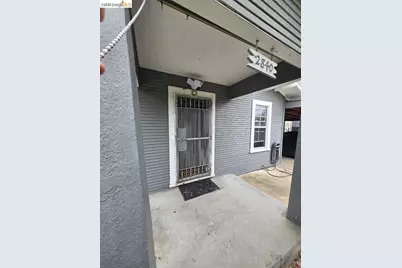 2840 22nd Ave, Oakland, CA 94606 - Photo 2
