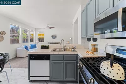 2304 Grassland Way, Antioch, CA 94531 - Photo 8
