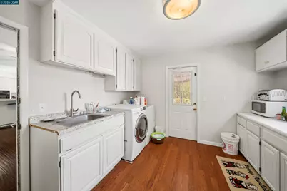 732 Moraga Rd, Moraga, CA 94556 - Photo 6