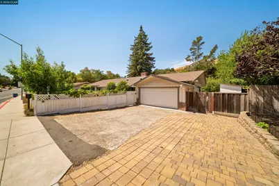 732 Moraga Rd, Moraga, CA 94556 - Photo 22