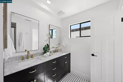 1739 Woodcrest Dr, Concord, CA 94521 - Photo 20