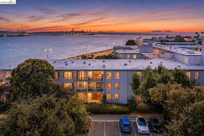 3 Commodore Dr #B153, Emeryville, CA 94608 - Photo 34
