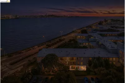3 Commodore Dr #B153, Emeryville, CA 94608 - Photo 38