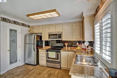 555 Teal Ct, Livermore, CA 94551 - Photo 8