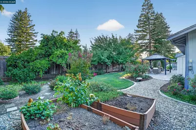 8 Casey Glen Ct, Clayton, CA 94517 - Photo 62
