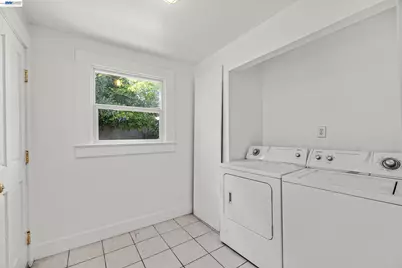 1221 Campbell, Oakland, CA 94607 - Photo 38