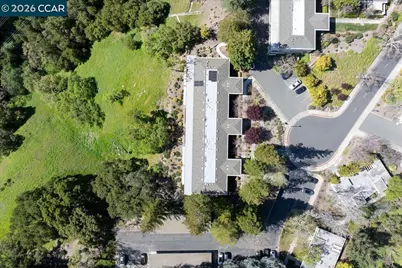 2100 Skycrest Dr #12, Walnut Creek, CA 94595 - Photo 6