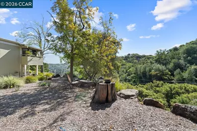 2100 Skycrest Dr #12, Walnut Creek, CA 94595 - Photo 40