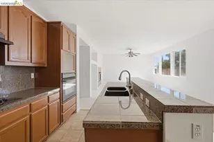3915 Hummingbird Dr, Antioch, CA 94509 - Photo 12