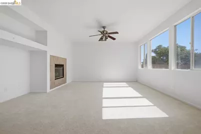 3915 Hummingbird Drive, Antioch, CA 94509 - Photo 14