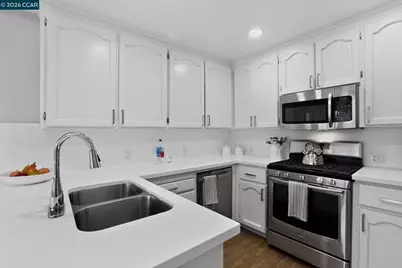657 Clover Ave, San Jose, CA 95128 - Photo 8