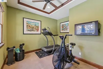 2402 Silver Oaks Ln, Pleasanton, CA 94566 - Photo 44