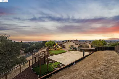 2402 Silver Oaks Ln, Pleasanton, CA 94566 - Photo 92