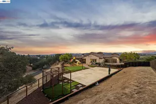 2402 Silver Oaks Ln, Pleasanton, CA 94566 - Photo 92