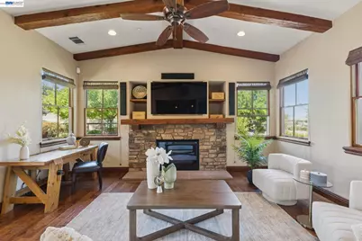 2402 Silver Oaks Ln, Pleasanton, CA 94566 - Photo 30
