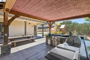 2402 Silver Oaks Ln, Pleasanton, CA 94566 - Photo 82