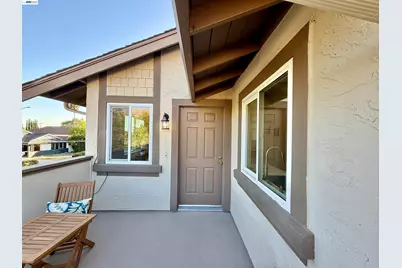136 Hackamore Ln, Fremont, CA 94539 - Photo 2