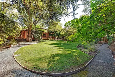 659 Peach St, Novato, CA 94945 - Photo 36