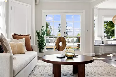 90 Oakmont Avenue, Piedmont, CA 94610 - Photo 22