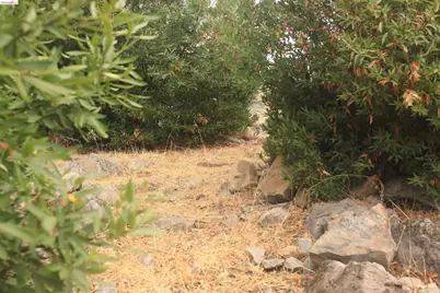 3799 Skyfarm Dr, Santa Rosa, CA 95403 - Photo 16