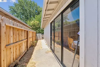 10997 Hirschfeld, Rancho Cordova, CA 95670 - Photo 6