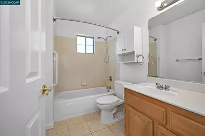 320 Warmcastle Court, Martinez, CA 94553 - Photo 14