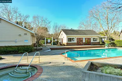 320 Warmcastle Court, Martinez, CA 94553 - Photo 28