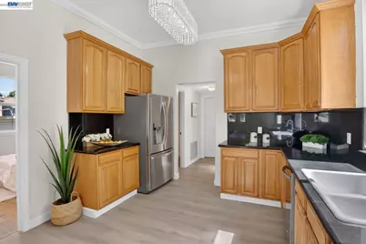 1328 25th St, Oakland, CA 94606 - Photo 10