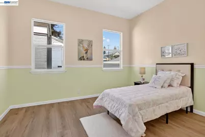 1328 25th St, Oakland, CA 94606 - Photo 14