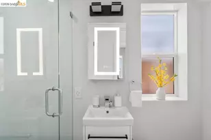 732 26th St, Oakland, CA 94612 - Photo 16