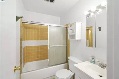 34812 Starling Dr #1, Union City, CA 94587 - Photo 20