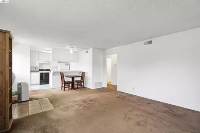 34812 Starling Dr #1, Union City, CA 94587 - Photo 4