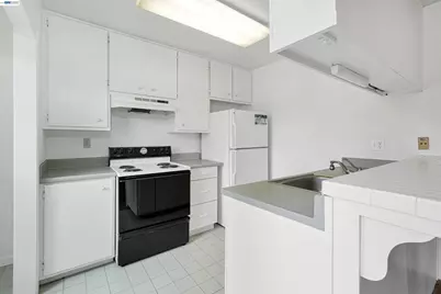 34812 Starling Dr #1, Union City, CA 94587 - Photo 8