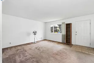 34812 Starling Dr, Union City, CA 94587 - Photo 6