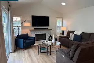 10558 Rancho Carmel Dr, San Diego, CA 92128 - Photo 4