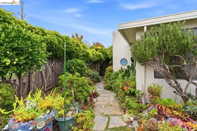 2400 McBryde Ave, Richmond, CA 94804 - Photo 28