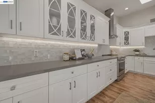 2641 Ptarmigan Dr, Walnut Creek, CA 94595 - Photo 6