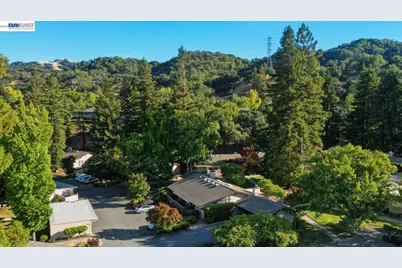 2641 Ptarmigan Dr #1, Walnut Creek, CA 94595 - Photo 38