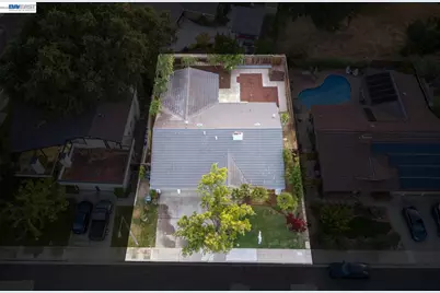 1149 Geneva St, Livermore, CA 94550 - Photo 32