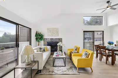 12 Madrid Ct, Novato, CA 94949 - Photo 8
