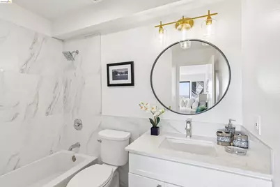 12 Madrid Ct, Novato, CA 94949 - Photo 30