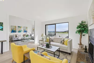 12 Madrid Ct, Novato, CA 94949 - Photo 4
