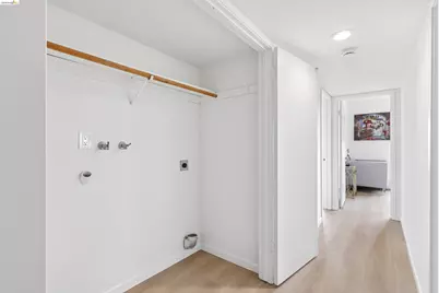 12 Madrid Ct, Novato, CA 94949 - Photo 22