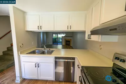 324 Eastgate Ln, Martinez, CA 94553 - Photo 6