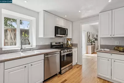 137 Brighton Rd, Alameda, CA 94502 - Photo 16