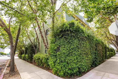 1555 32nd St #4, Oakland, CA 94608 - Photo 58