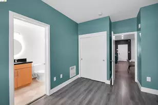 1555 32nd St, Oakland, CA 94608 - Photo 22